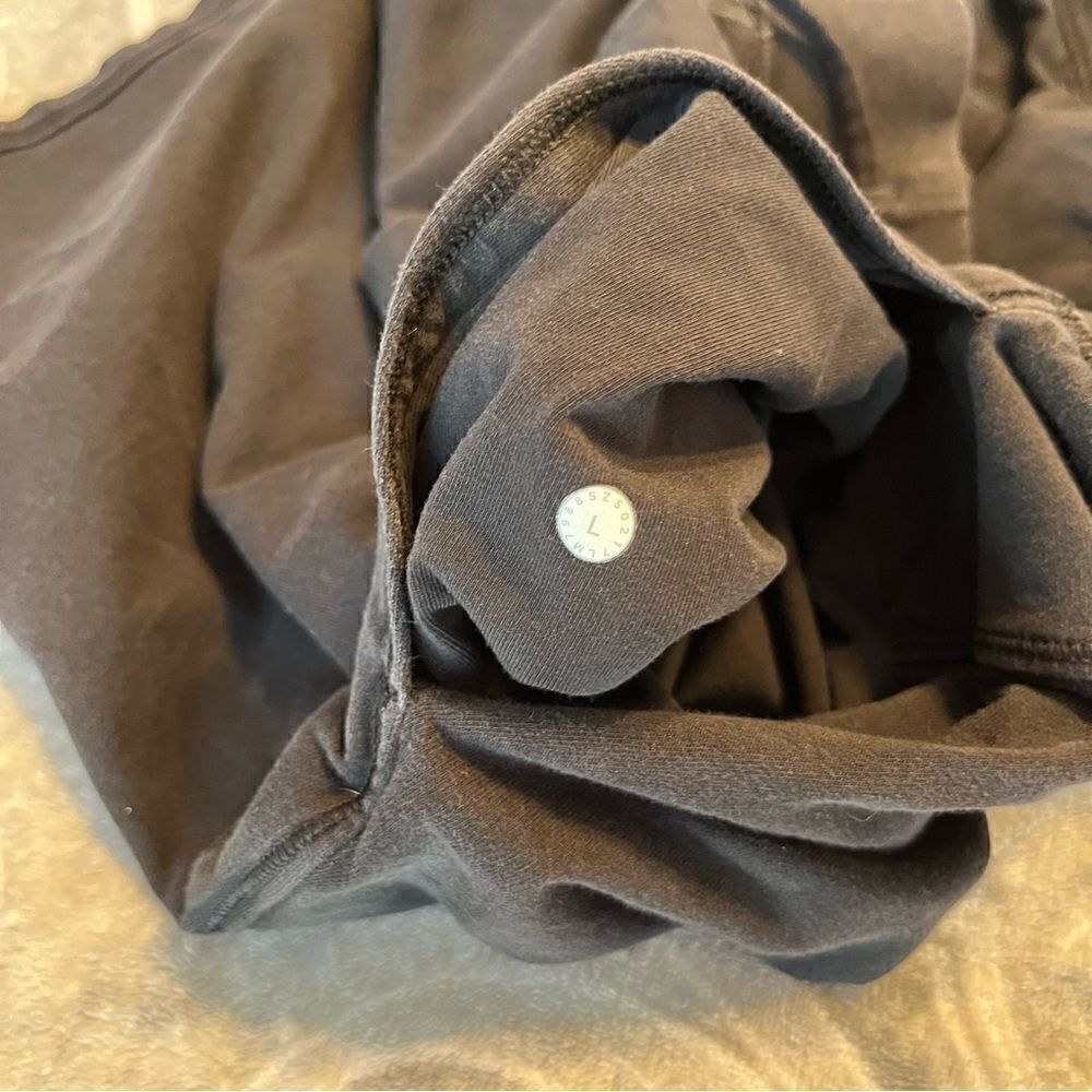 Lululemon Clock Out Short 11" black - Picture 5 of 5